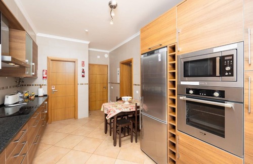 Messines de Baixo Villa | Villa Paraiso - Four Bedroom Villa, Sleeps 8
