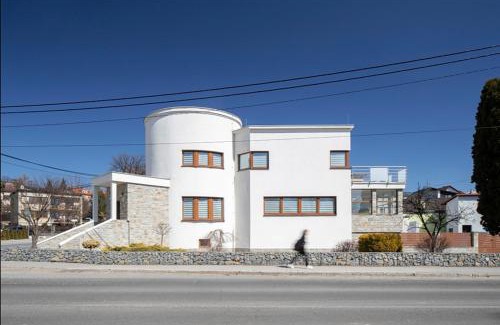 Kezmarok Apartment | Vila Štúrova