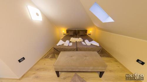 Petrovaradin Villa | Vila Alexandar 15