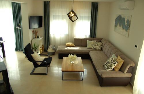 Velika Villa | Vila Atlantida