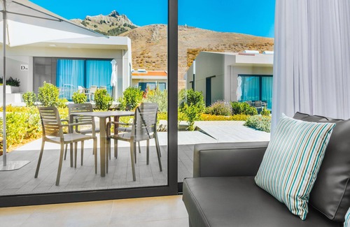 Cabeco da Ponta Apartment | Vila Baleira Village