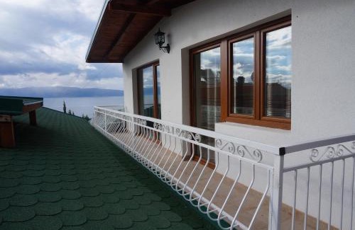 Lagadin Hotel | Vila Bisera
