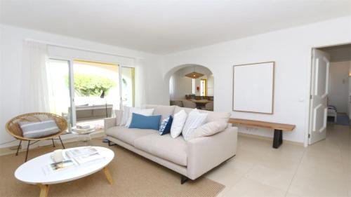 Aldeia do Golfe Villa | Vila Chez Lee, 219 Aldeia do Golf-CleverDetails - Sleeps 6, quiet area
