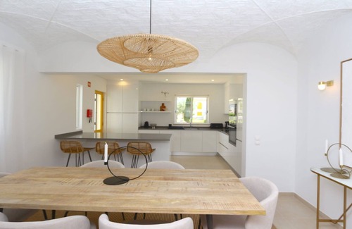 Aldeia do Golfe House | Vila Chez Lee Aldeia do Golf, CleverDetails, Sleeps 6, quiet area