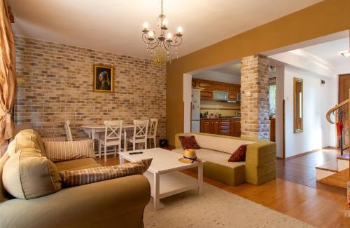 Campina Villa | Vila cu Mesteceni