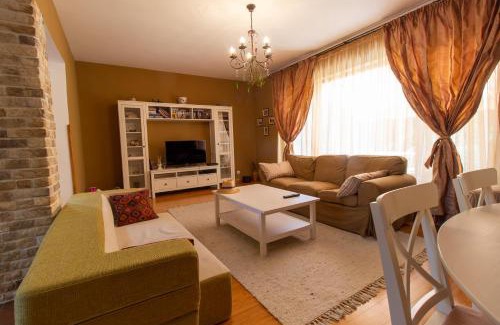 Campina Villa | Vila cu Mesteceni