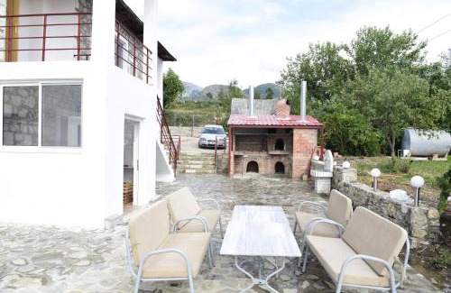 Tirana Cabin | VILA DISHA