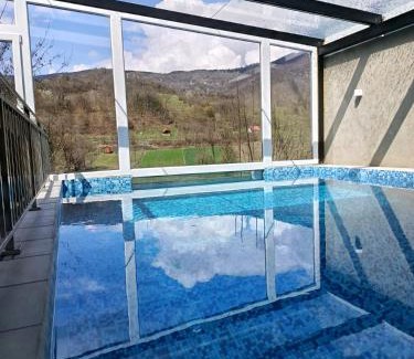 Bajina Basta Villa | Vila Dom Drina Zatvoreni Bazen