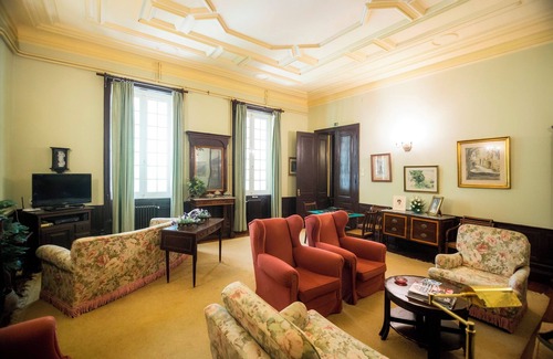 Luso House | Vila Duparchy