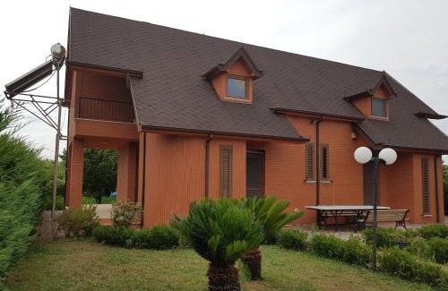 Divjake House | Vila Elio Guest House