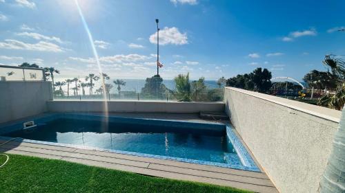 Netanya Villa | Vila first line to the sea