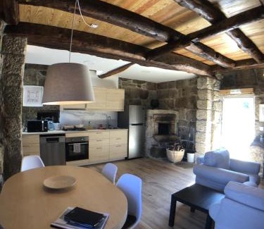 Casteloes House | Vila Forno