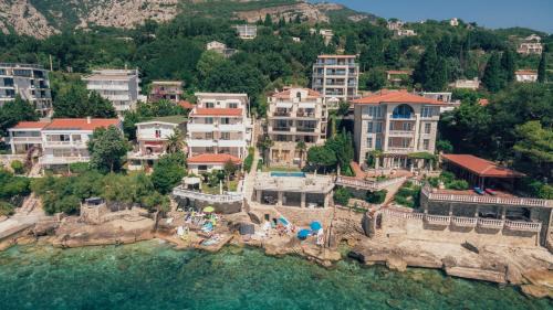 Sutomore House | Vila Fortuna