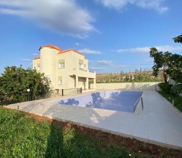 Ait Sebaa Lajrouf Villa | Vila Haja - Beautiful Farmhouse with a Private Pool!