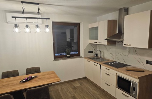 Skofja Loka Apartment | Vila Hrastnica 2 Cool apartment with AC in charming Škofja Loka