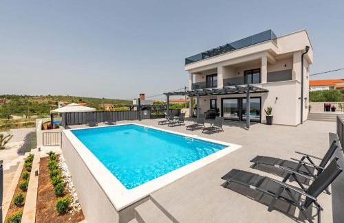Tinj Villa | Vila Katarina ZadarVillas
