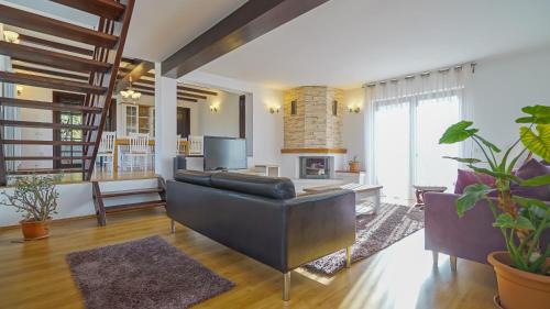 Comarnic House | Vila Luna