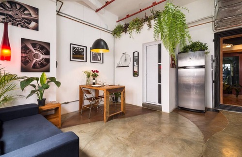 Vila Madalena Apartment | VILA MADALENA: BEST LOCATION, ARTISTIC APARTMENT