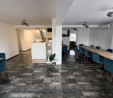 Baile Felix House | Vila Marbo
