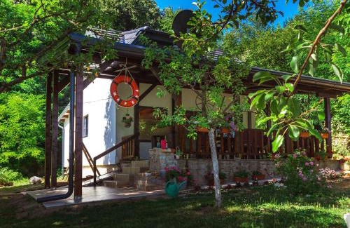 South Backa District House | Vila Marina na obali Dunava