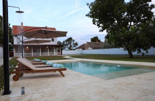 Becej Villa | Vila Marra