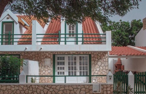 Murdeira House | Vila na Mágica Baía da Murdeira