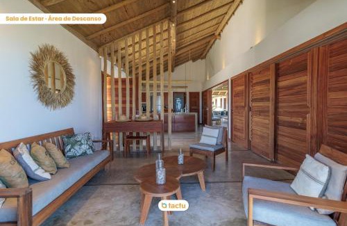 Fortim House | Vila Oásis, wake up to a SEA VIEW in Fortim