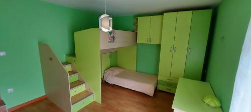 Donji Milanovac House | Vila Ondina