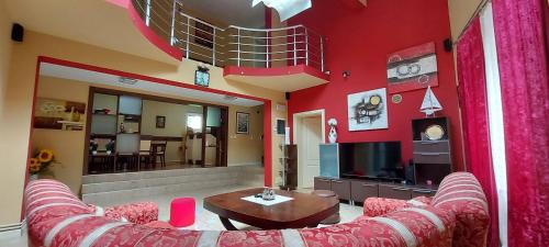 Donji Milanovac House | Vila Ondina