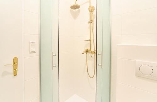 Opocno House | VILA OPOČNO