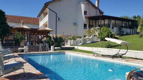 Belgrade Villa | VILA PEKEČ