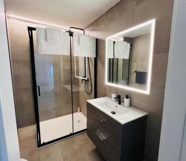 Tomar Apartment | Vila Pombal Tomar Apartments - Pool & City Views