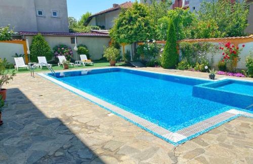 Lozenets House | Vila Rosen