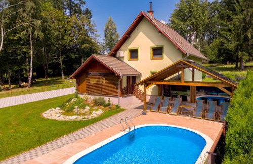 Brestovac Ski Chalet | Vila Sara