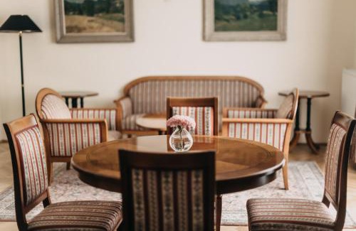 Strunjan Hotel | Vila Tartini