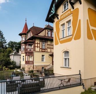 Luhacovice House | Vila Vyšehrad