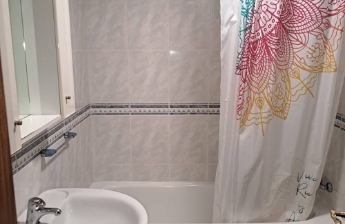 Vilagarcia de Arousa Condo | Vilagarcia De Arousa: Apartment near beach, family friendly seaside and well connected to Santiago de Compostela