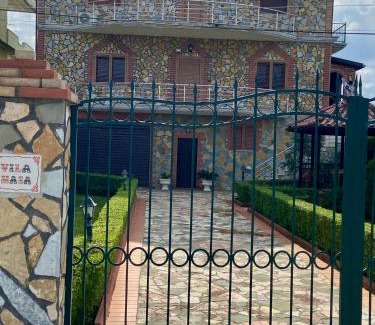 Ardenice Villa | VilaHasa