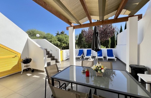 Aldeia do Golfe Villa | Vilamoura Club Villa 2 by Homing