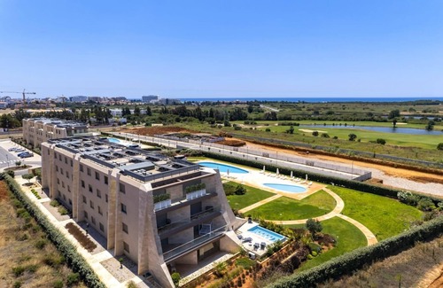 Vilamoura Apartment | Vilamoura Luxury Retreat: Pool, Garden& Near Beach