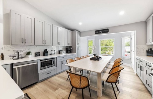 Vilano Beach House | Vilano Rose Slps 24, 6Bds/5 Bths, Pool, Wlk to Beach, Golf, Pets, Hot Tub