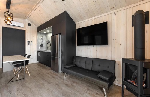 Saint Ferreol les Neiges Ski Chalet | Villéa Nature & Nordique Spa