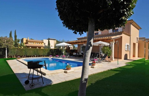 Sa Coma Villa | Villa Gatoves, Family Villa in Sa Coma, Mallorca