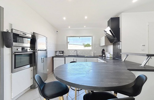 Saint-Andre-de-Roquelongue Villa | Villa Grivia - Swimming pool - Ping Pong - Air conditioning - Petanque court