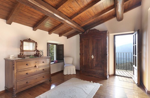 Castiglione di Garfagnana Villa | Villa Il Colle, Immersa Nella Natura e nel Silenzio