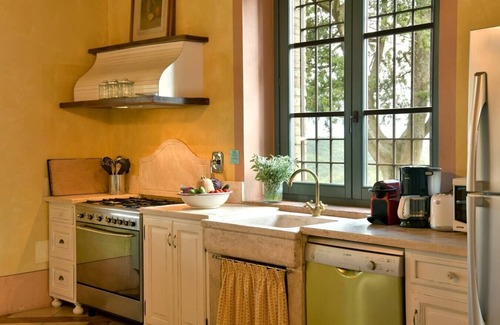 Bibbona Villa | Villa Etrusca with fenced heated pool