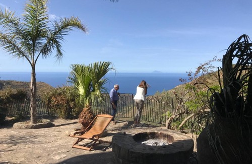 Santo Stefano di Camastra House | Villa S.leonardo Immersa Nella Campagna Siciliana nei Nebrodi Vicino Cefalù