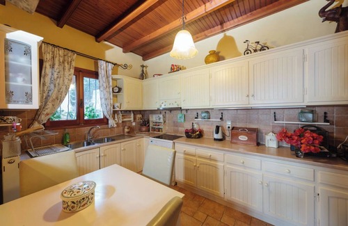 Pirgi Apartment | Vill Pergola Elli, holiday apartment in Corfu, Greece with stunning sea view!