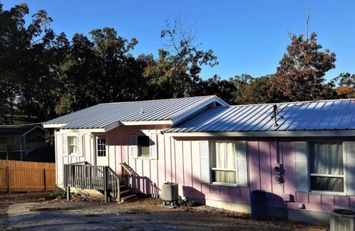 Lake Ozark Villa | Villa 1 sleep 6 w/VIP pkg- Bachelor parties here!