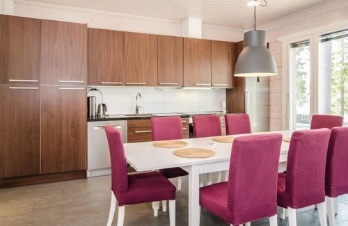 Kesaelahti House | Villa 10 eagle by Interhome